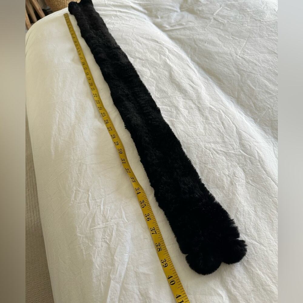 Black rabbit fur scarf - Picture 8 of 9